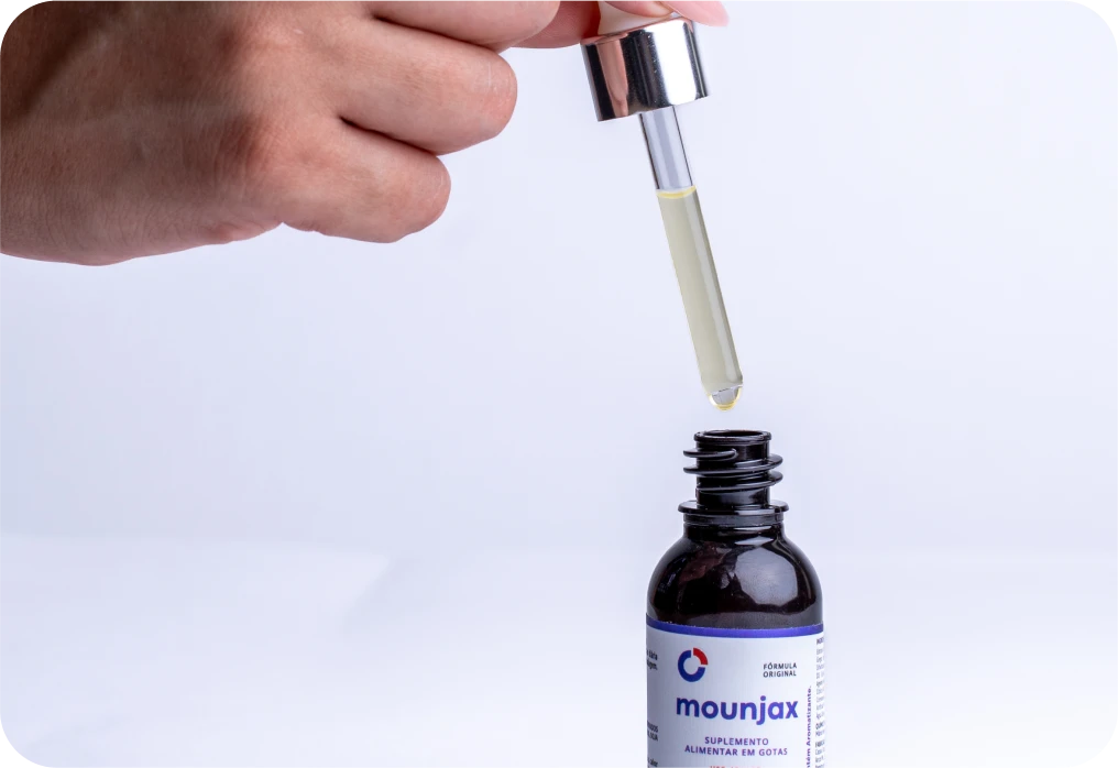Aplicação de 12 gotas de Mounjax